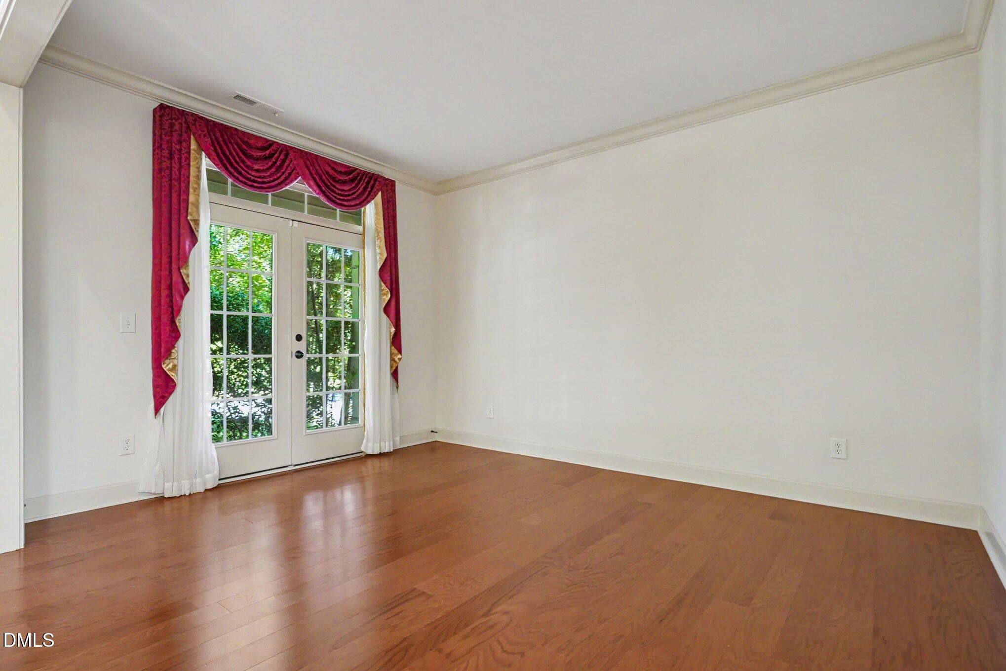010_file_9190 - 410 Belrose Drive, Cary, NC 27513, Cary