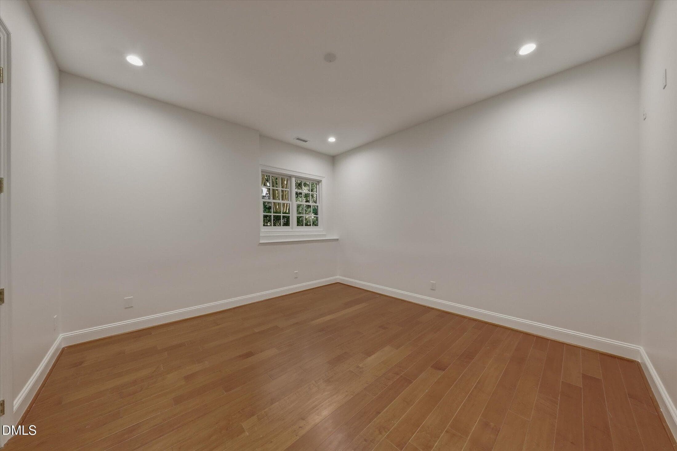 y125-24200 Cherry Chapel Hill-2719 - 24200 Cherry, Chapel Hill, NC 27517, Chapel Hill