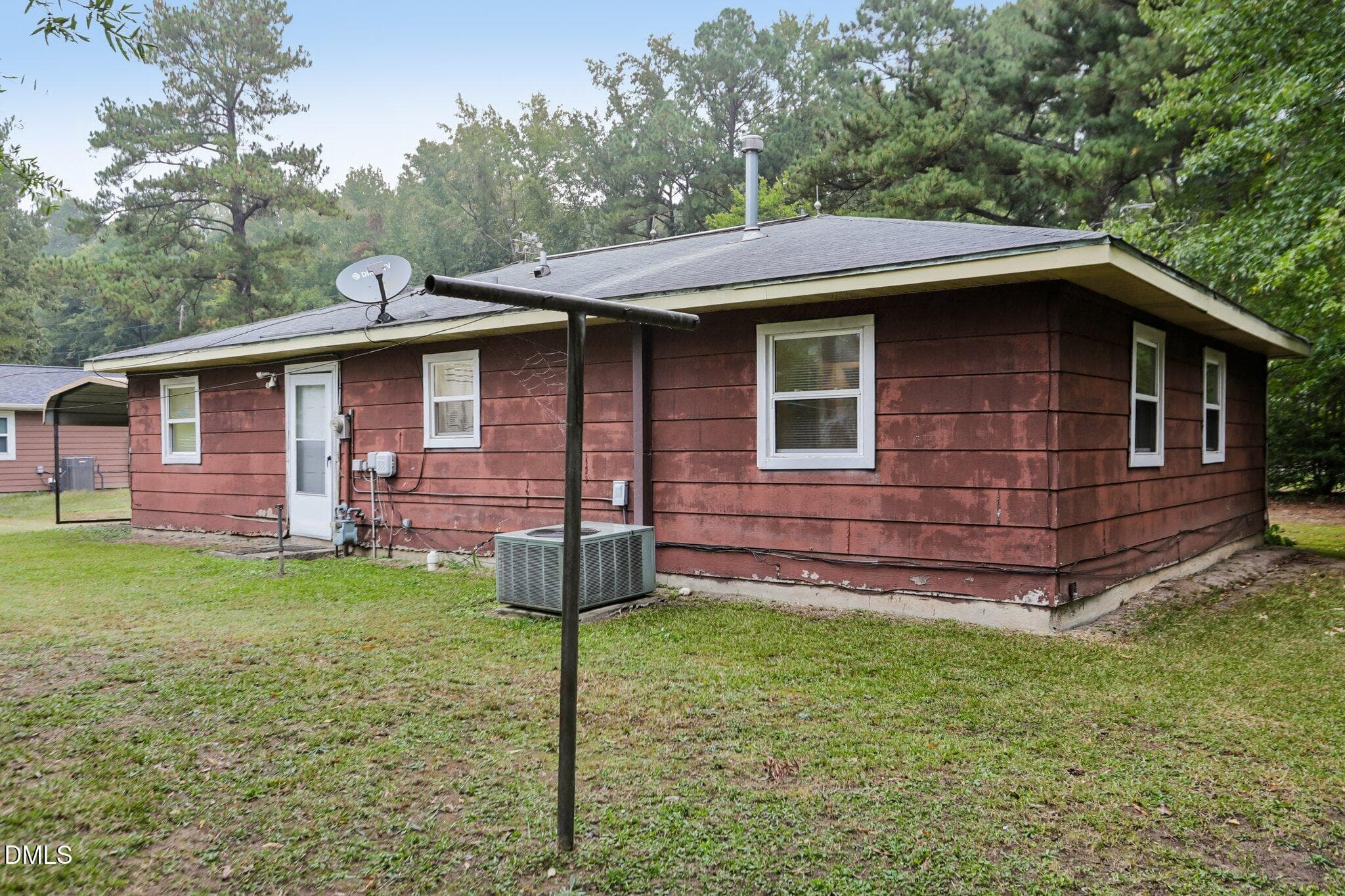 22-web-or-mls-Lynn Rd-S0410-022 - 404 Lynn Road, Durham, NC 27703