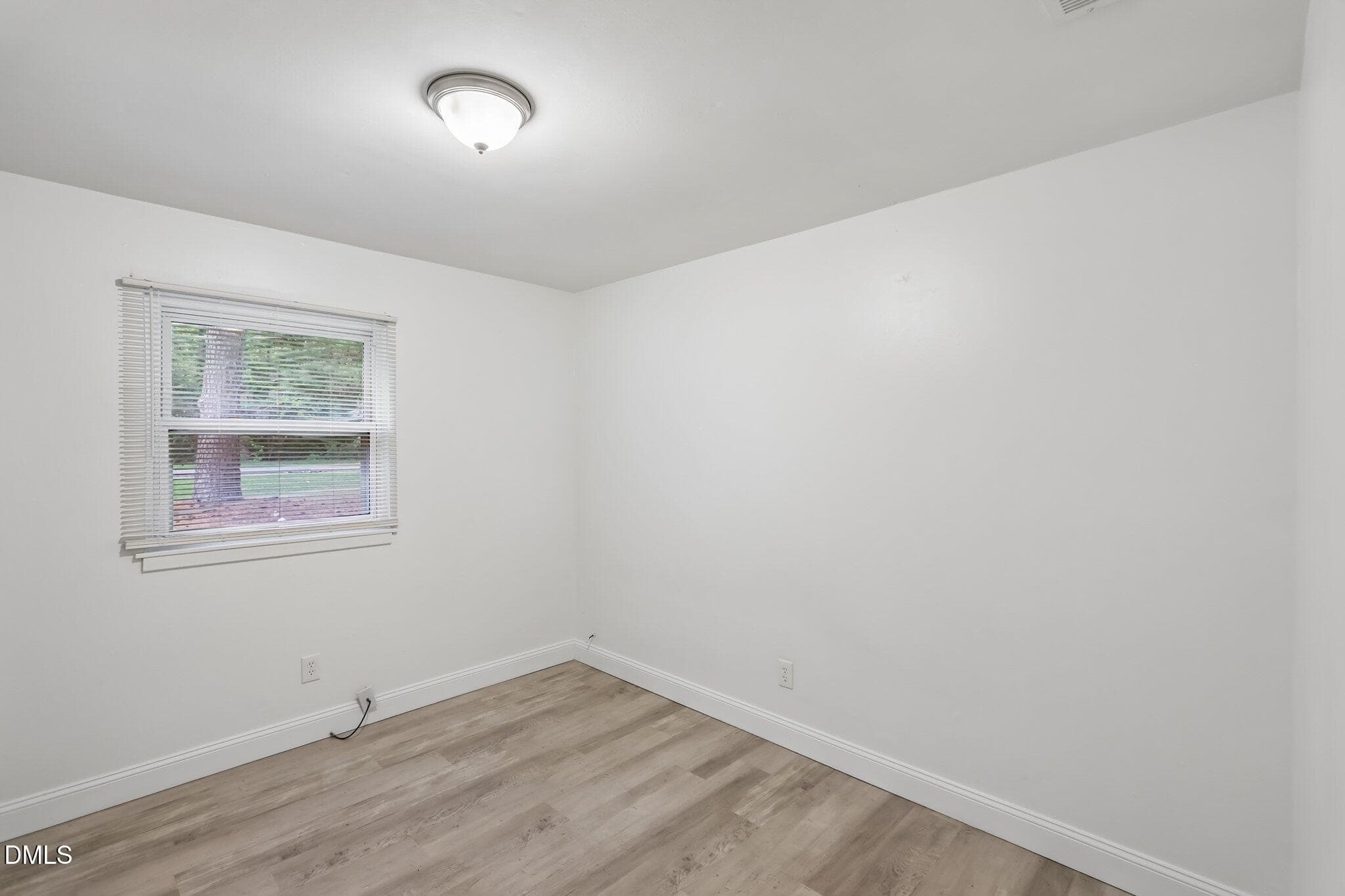 10-web-or-mls-Lynn Rd-S0410-010 - 404 Lynn Road, Durham, NC 27703