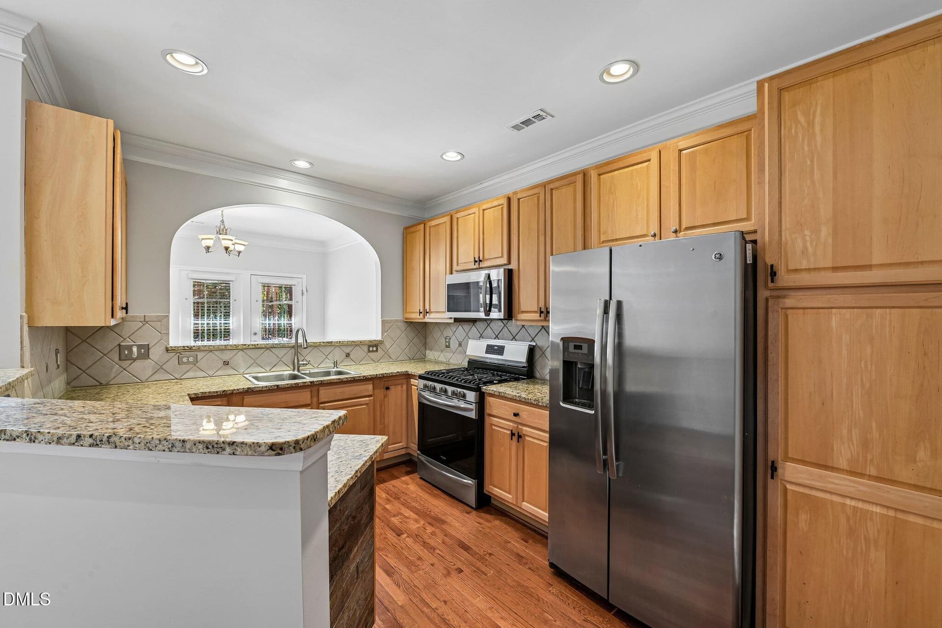 12-web-or-mls-Saratoga Dr-S0910-012 - 858 Saratoga Drive, Durham, NC 27704