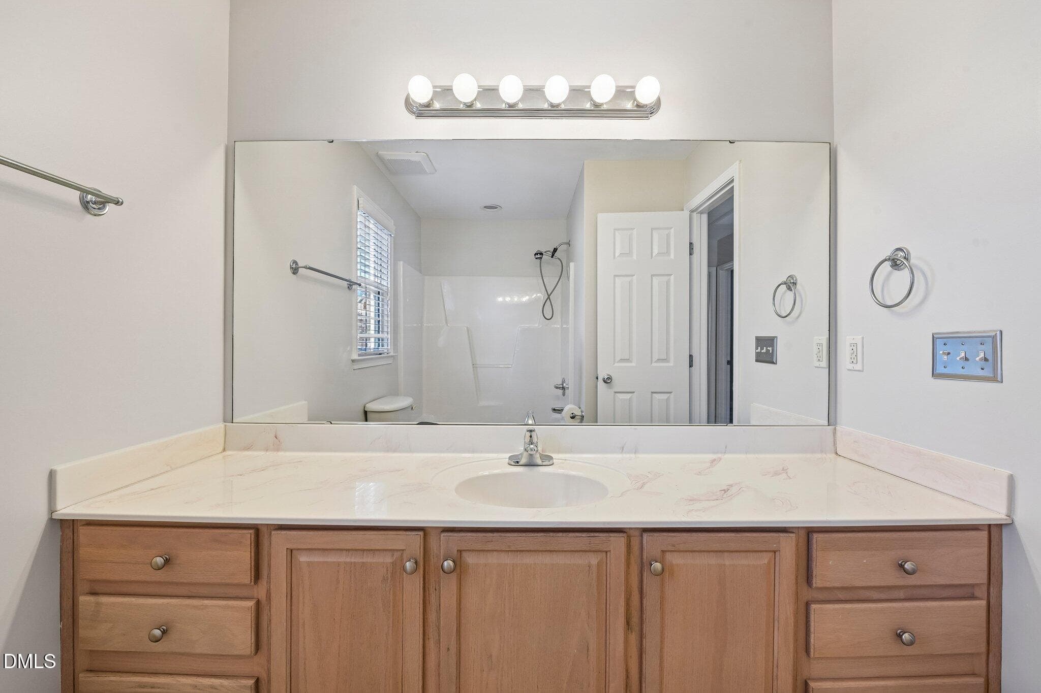 29-web-or-mls-Saratoga Dr-S0910-029 - 858 Saratoga Drive, Durham, NC 27704, Durham