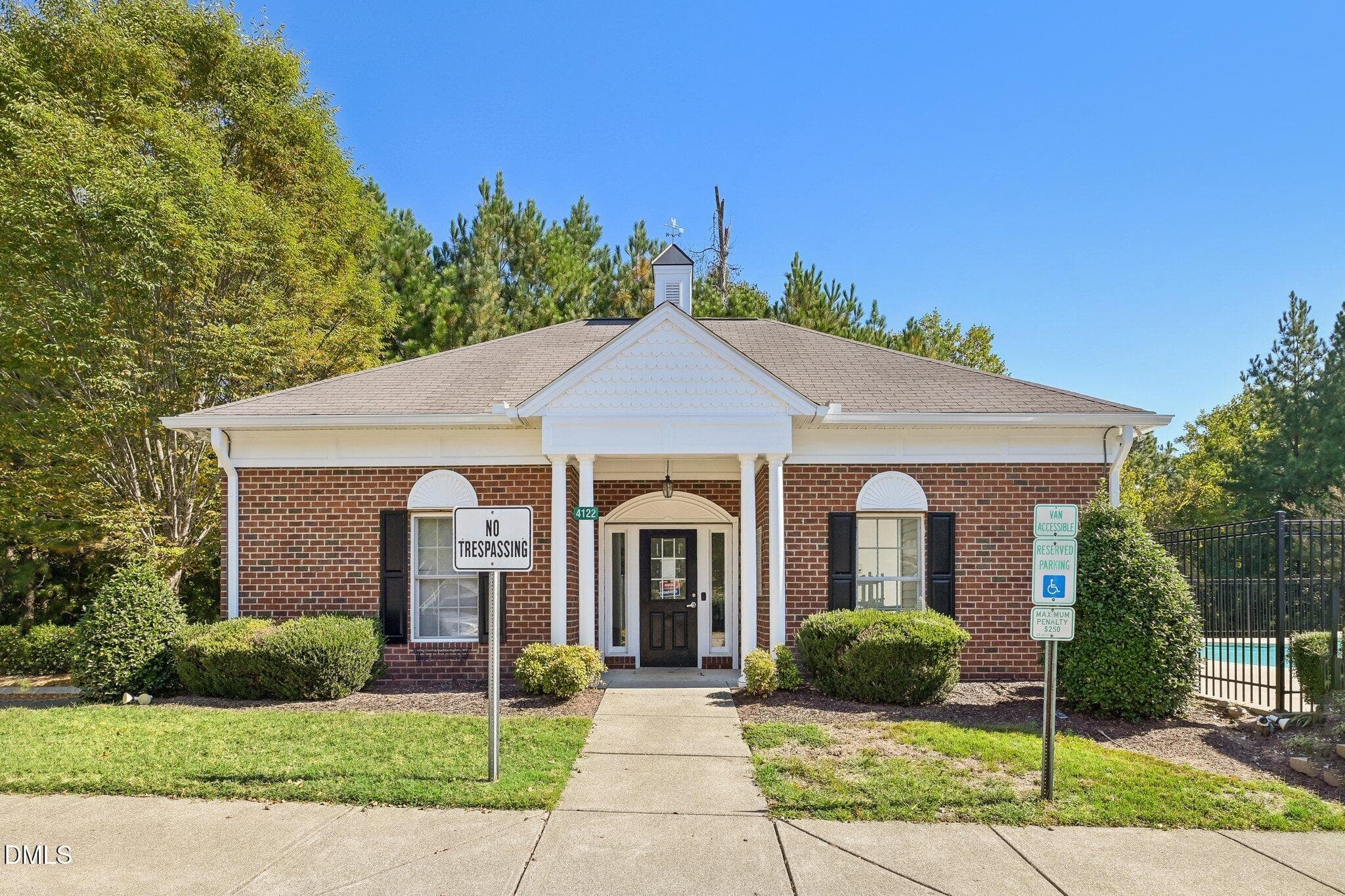 58-web-or-mls-Saratoga Dr-0910-901 - 858 Saratoga Drive, Durham, NC 27704, Durham