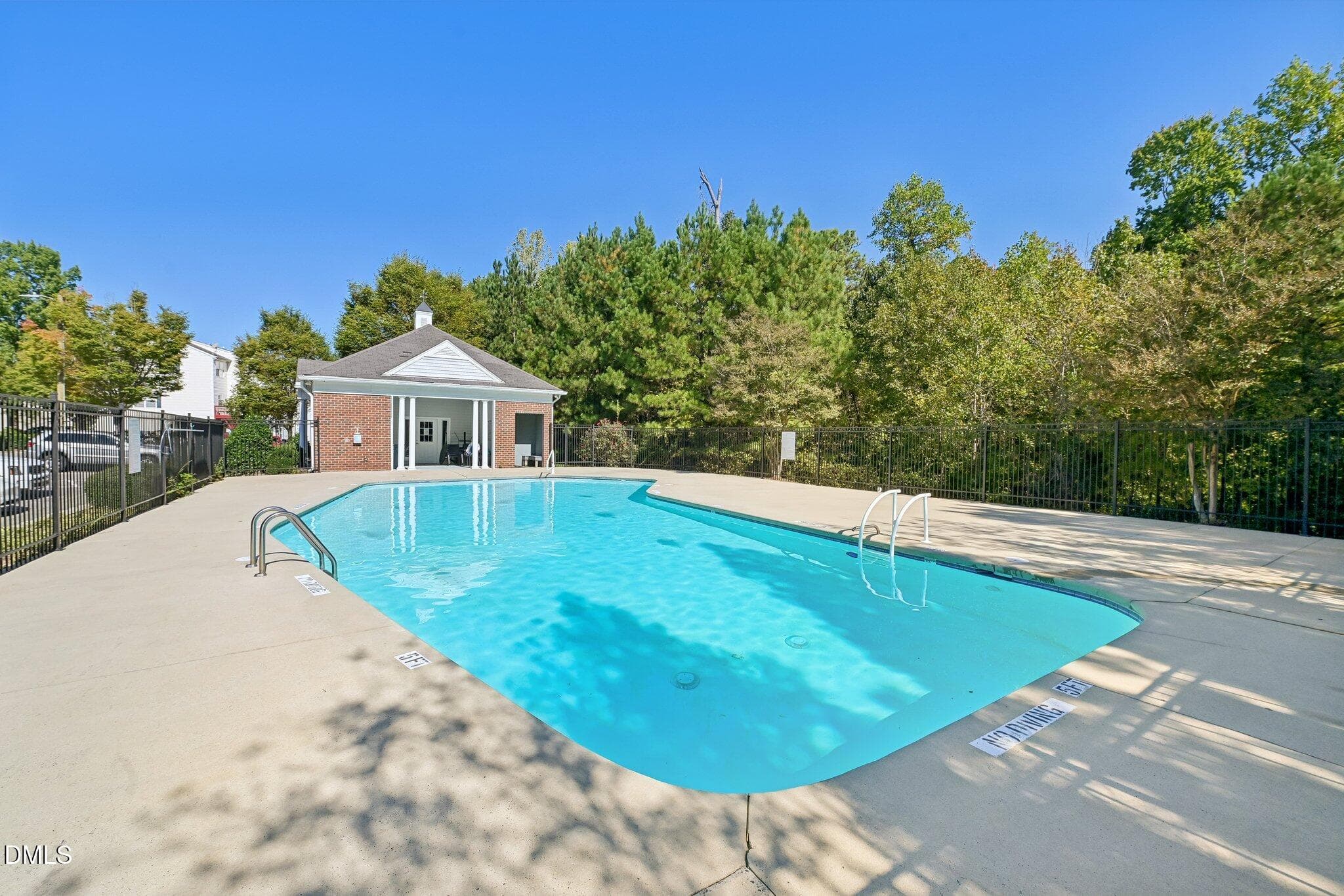 60-web-or-mls-Saratoga Dr-0910-903 - 858 Saratoga Drive, Durham, NC 27704, Durham