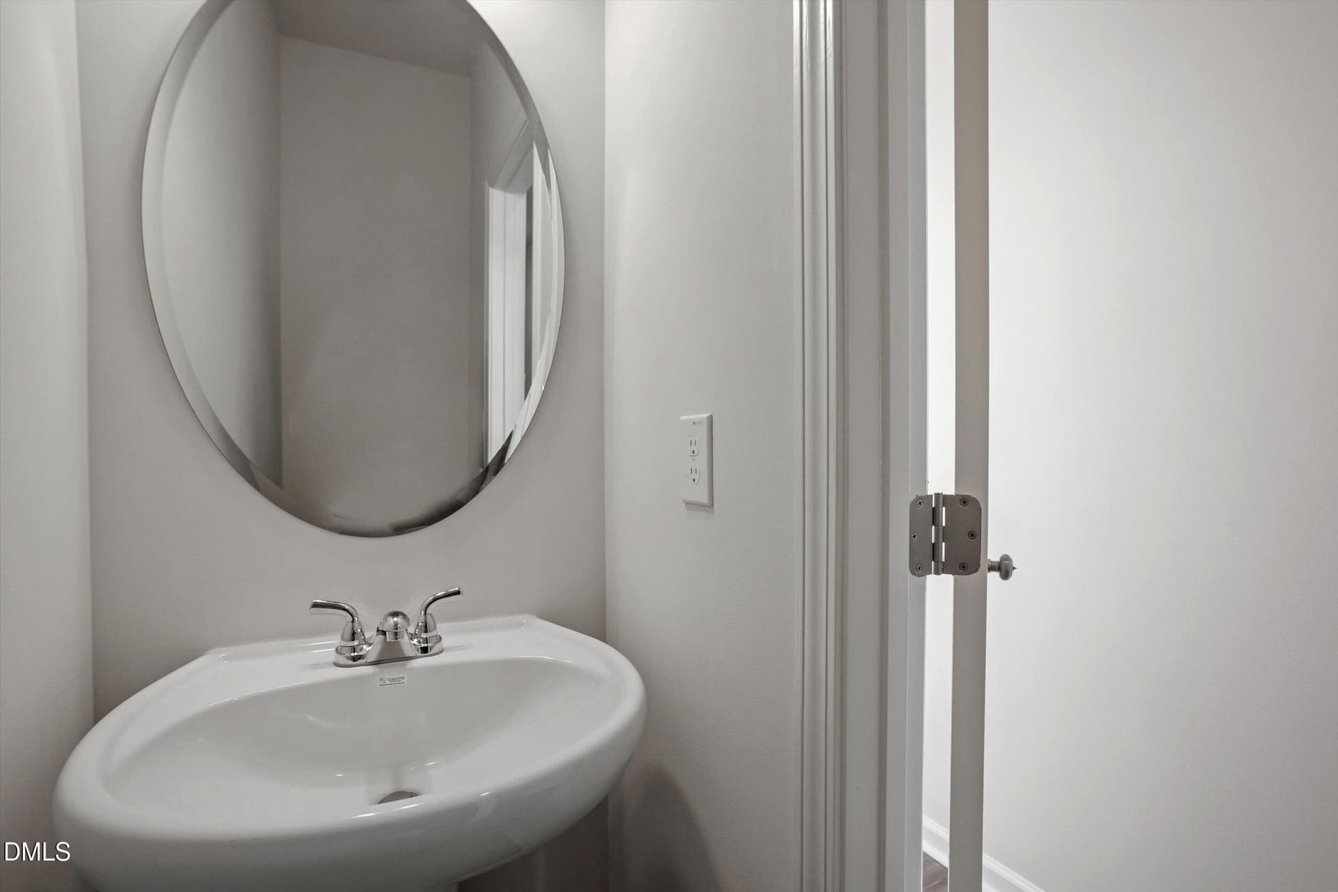 FMWeb13 - 112 Wood Aster Way 306, Garner, NC 27529