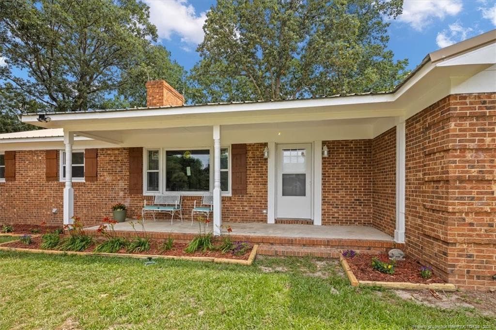Photo 10 - 113 Lakeview Drive, Red Springs, NC 28377