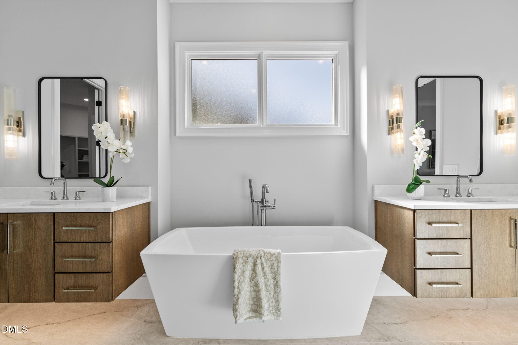 Owner's Soaking Tub and Duel Vanity - 1649 Legacy Ridge Lane, Wake Forest, NC 27587, Wake Forest