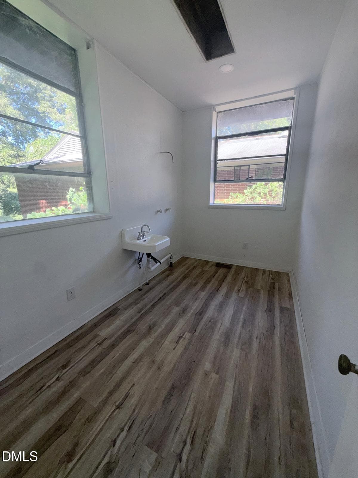 Bathroom - 508 S Chestnut Street, Henderson, NC 27536