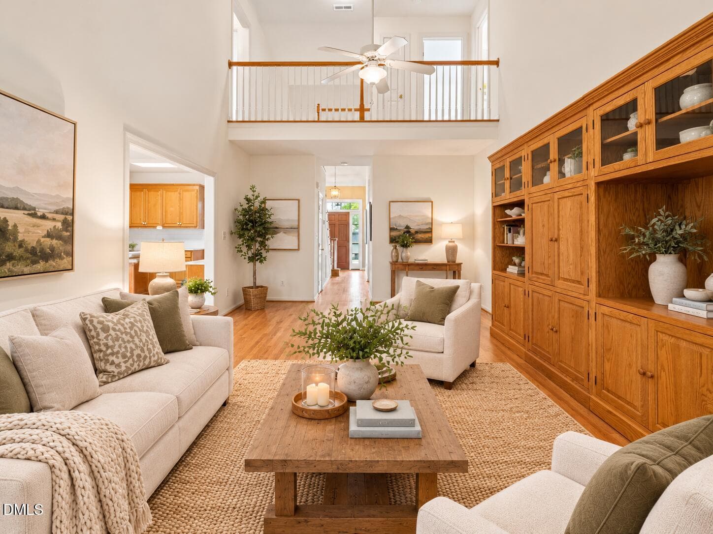 Vaulted Ceilings Living Room - 4925 Old Millcrest Court, Raleigh, NC 27609