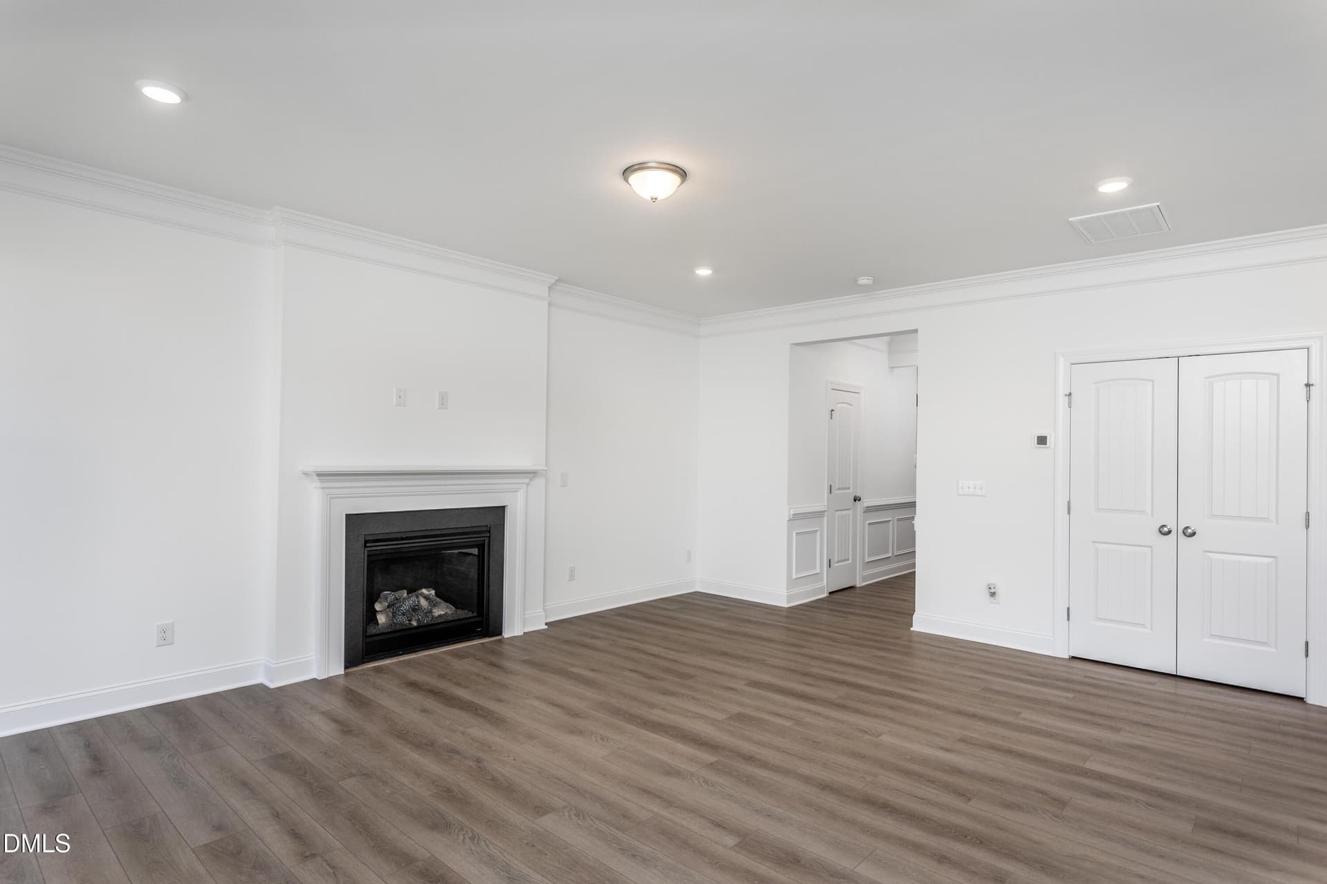Great Room - 491 Highview Drive 20, Benson, NC 27504