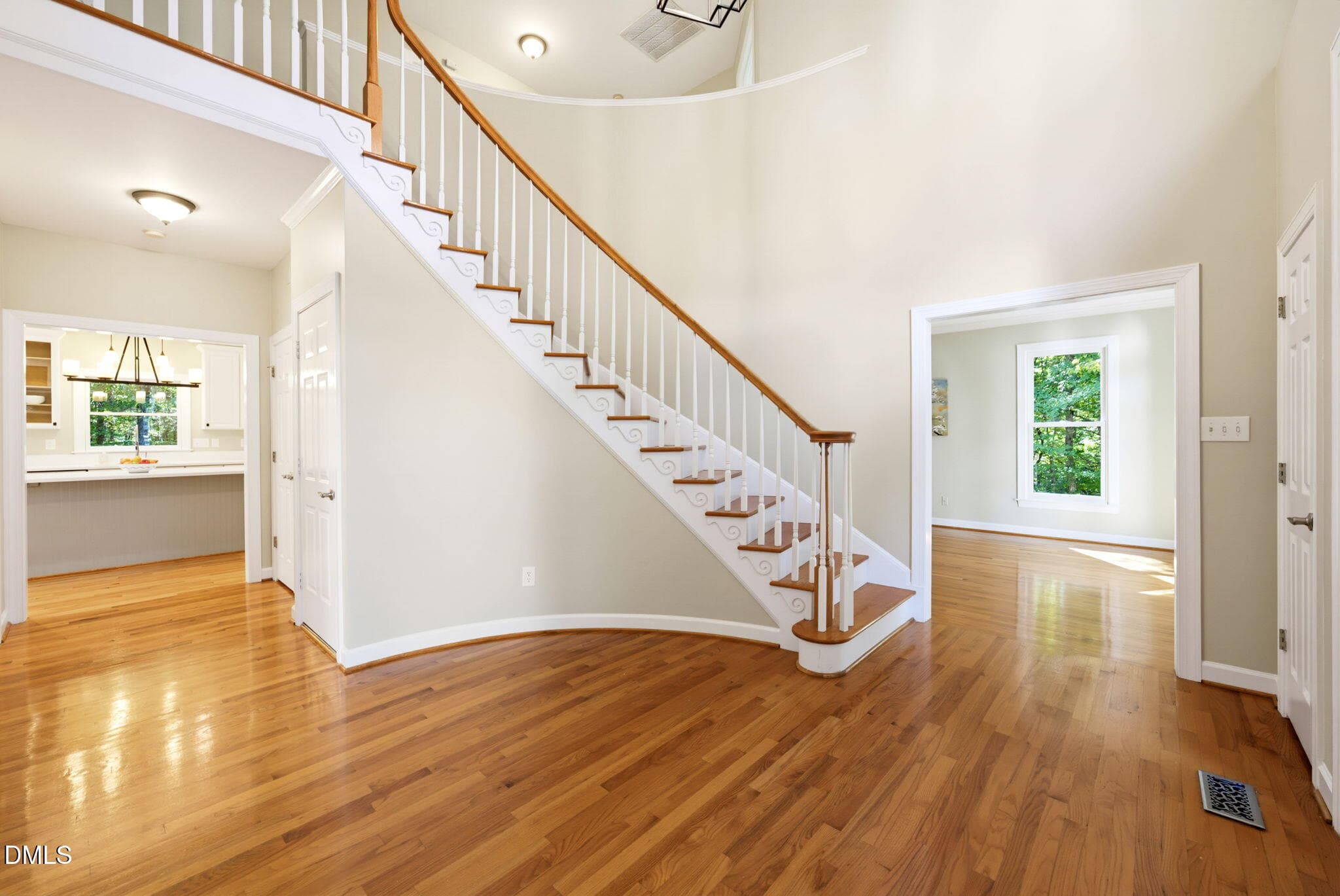 4-web-or-mls-untitled-1 (2) - 204 Woodleaf Drive, Chapel Hill, NC 27516, Chapel Hill