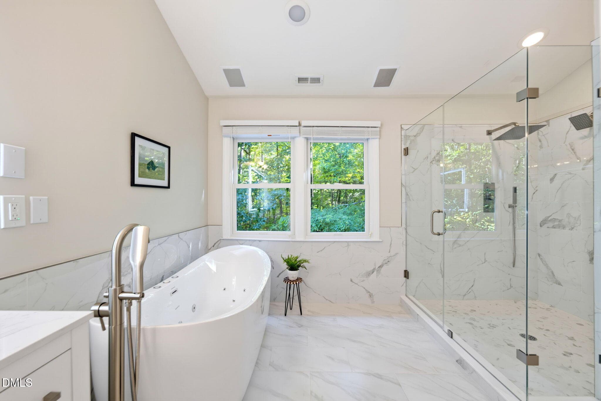 37-web-or-mls-untitled-49 - 204 Woodleaf Drive, Chapel Hill, NC 27516, Chapel Hill