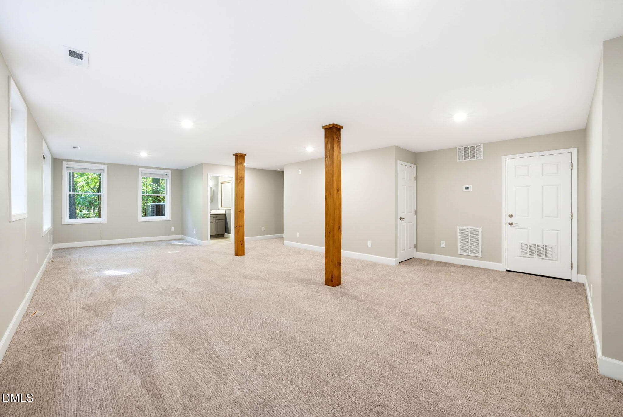 47-web-or-mls-untitled-30 - 204 Woodleaf Drive, Chapel Hill, NC 27516, Chapel Hill