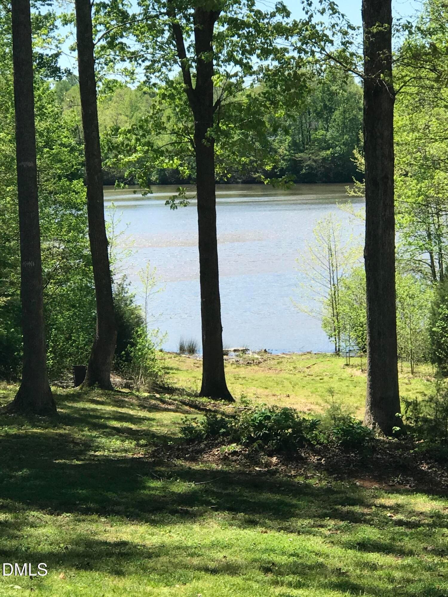 lake shore RR - 908 River Ridge Road, Mebane, NC 27302, Mebane