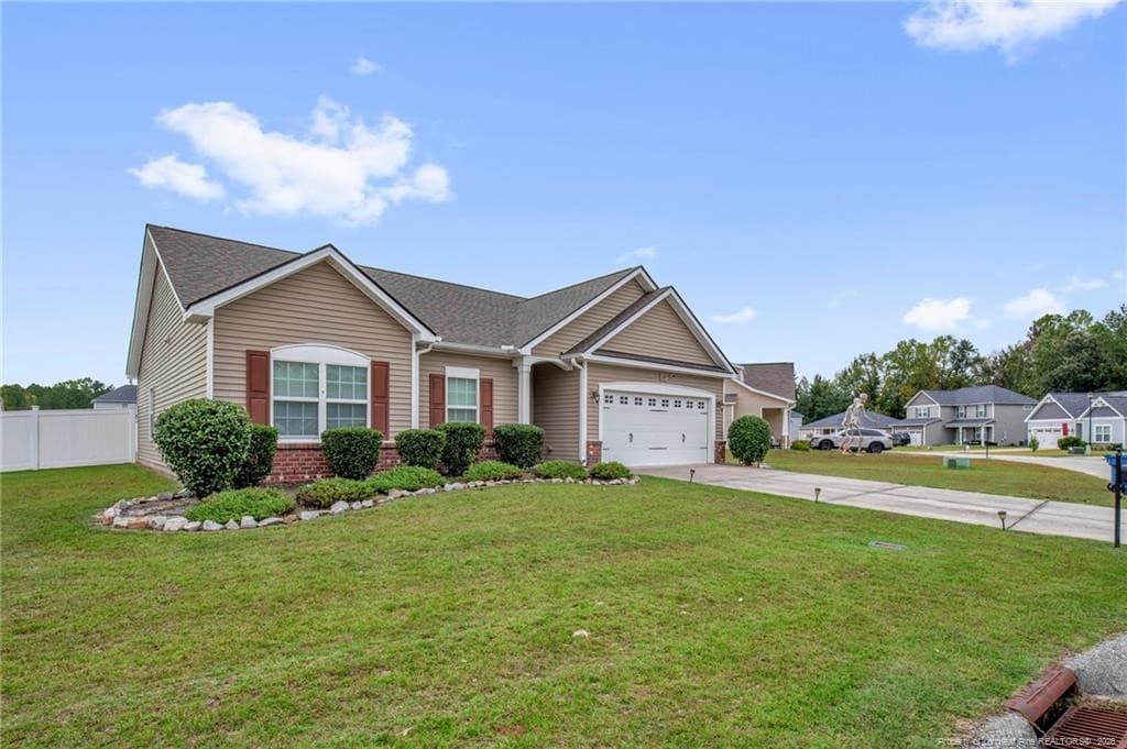 Photo 2 - 209 Meherrin Loop, Raeford, NC 28376