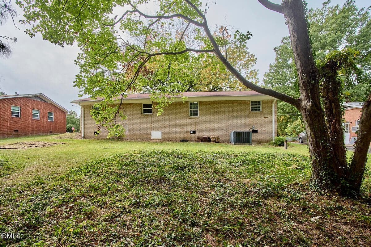 2941Driftwood25 - 2941 Driftwood Drive, Durham, NC 27707