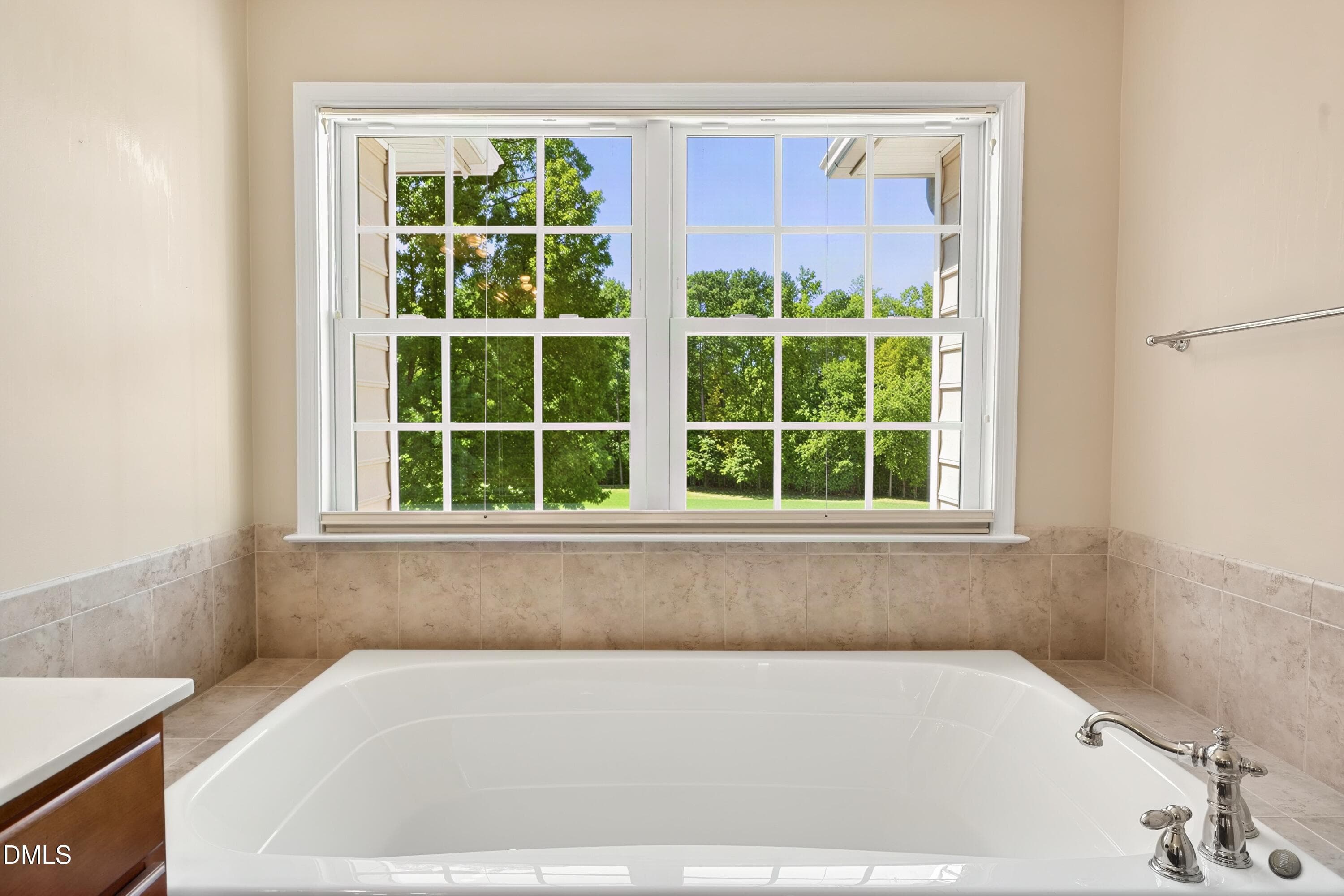 Master bath - 9557 Brookchase Drive, Raleigh, NC 27617