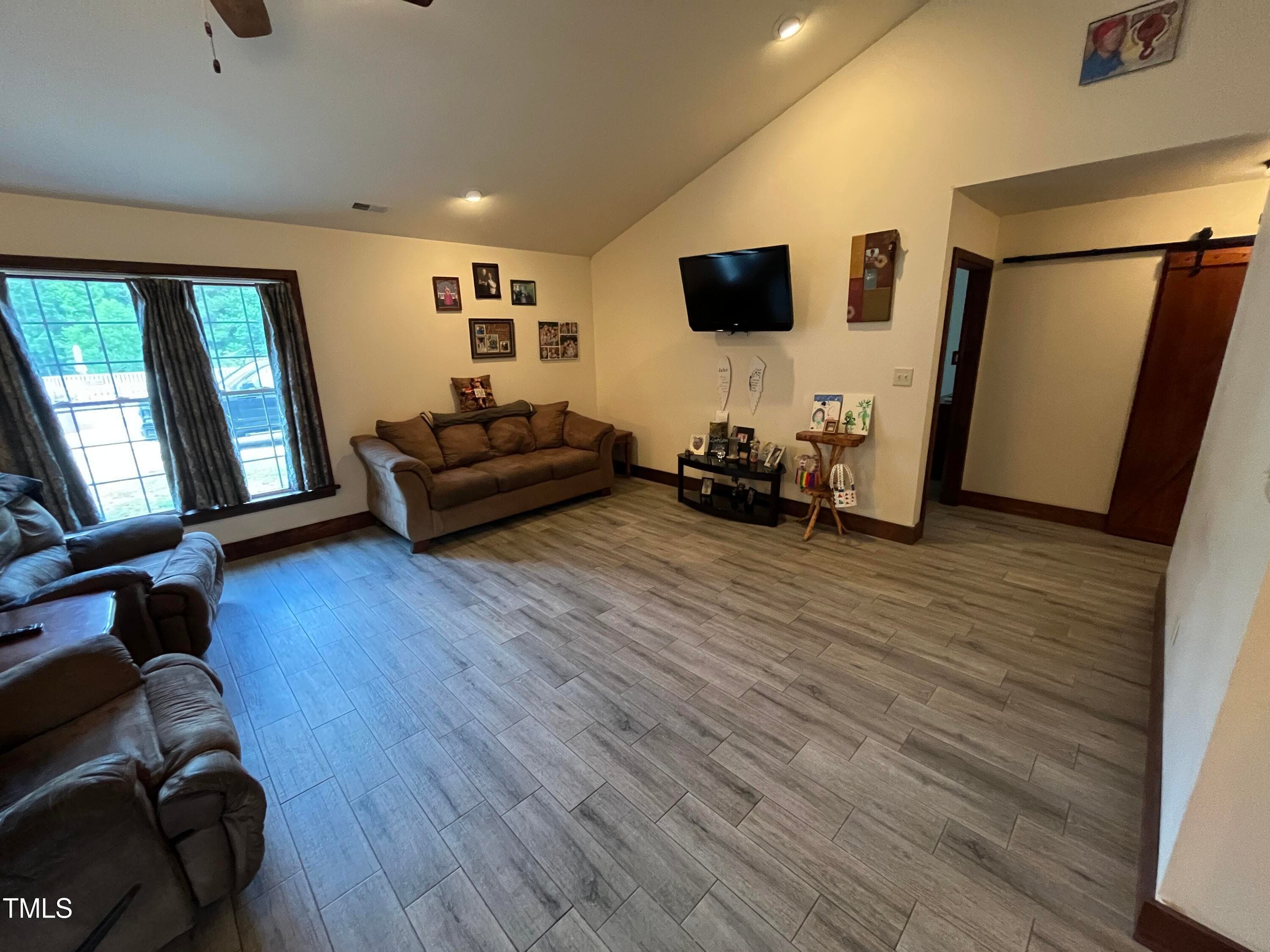 Living Room-2483 McNeill Hobbs Rd - 2483 Mcneill Hobbs Road, Bunnlevel, NC 28323