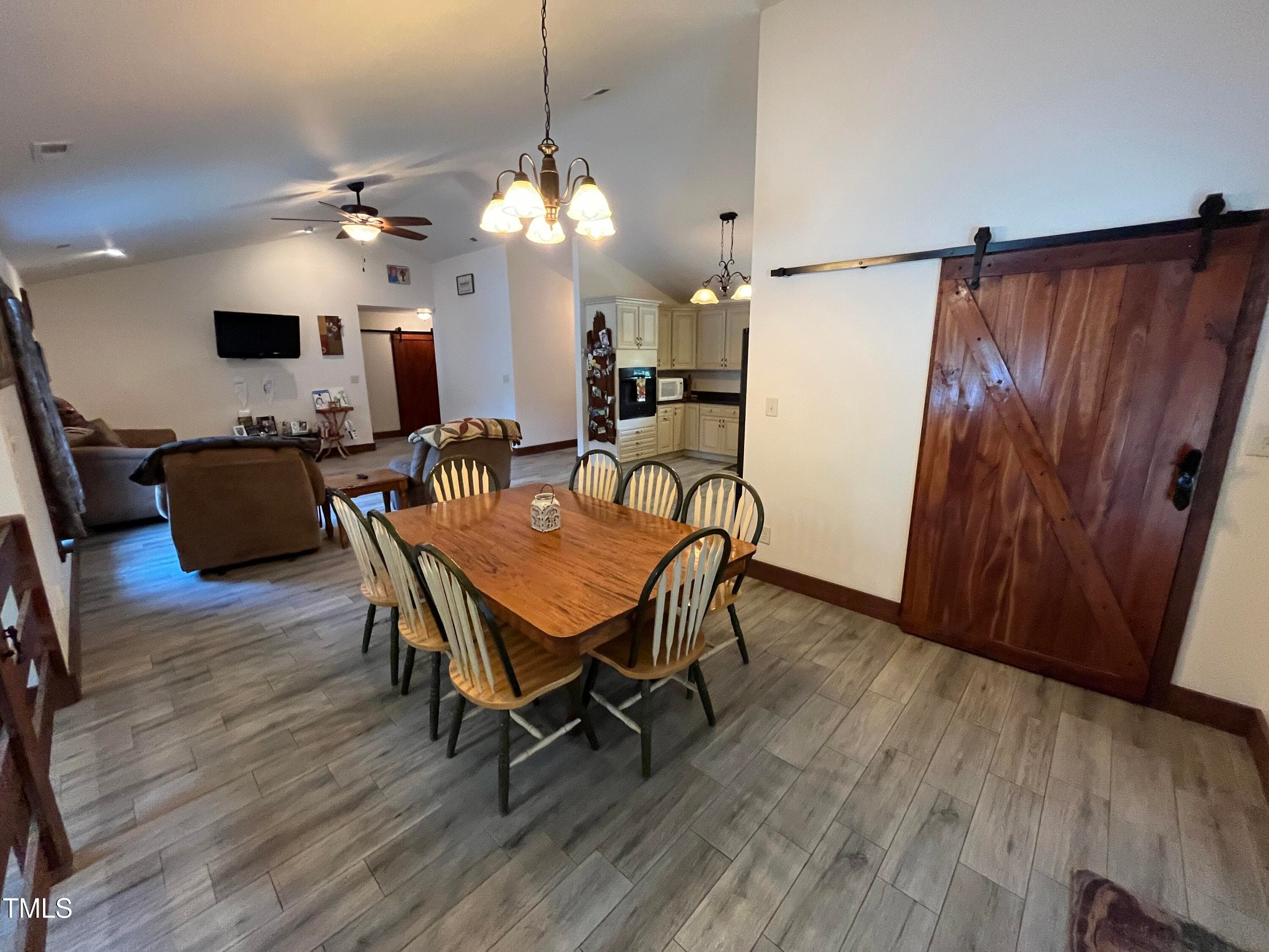 Dining-2483 McNeill Hobbs Rd - 2483 Mcneill Hobbs Road, Bunnlevel, NC 28323