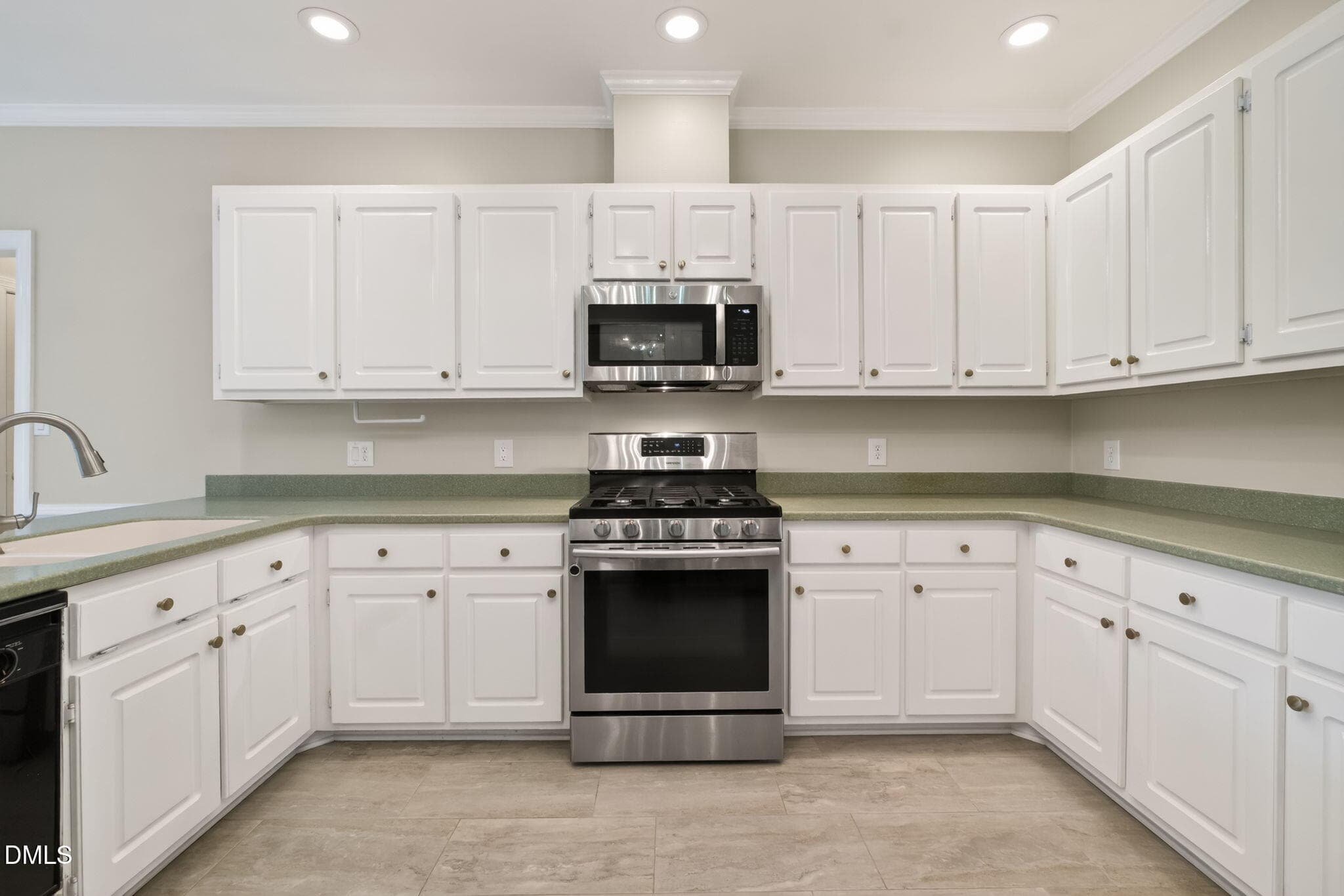 30-web-or-mls-DSC06100 - 705 Birkdale Drive, Clayton, NC 27527, Clayton