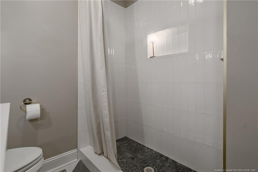 WALK IN SHOWER - 220 E David Parnell Street, Parkton, NC 28371