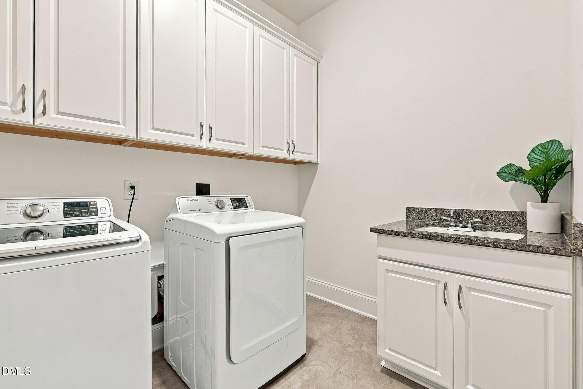 56-web-or-mls-IMG_4103_Edit - 301 Addison Pond Drive, Holly Springs, NC 27540