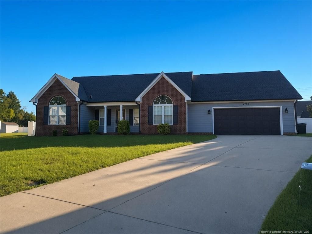 2905 Piney Mountain Drive, Hope Mills, NC 28348