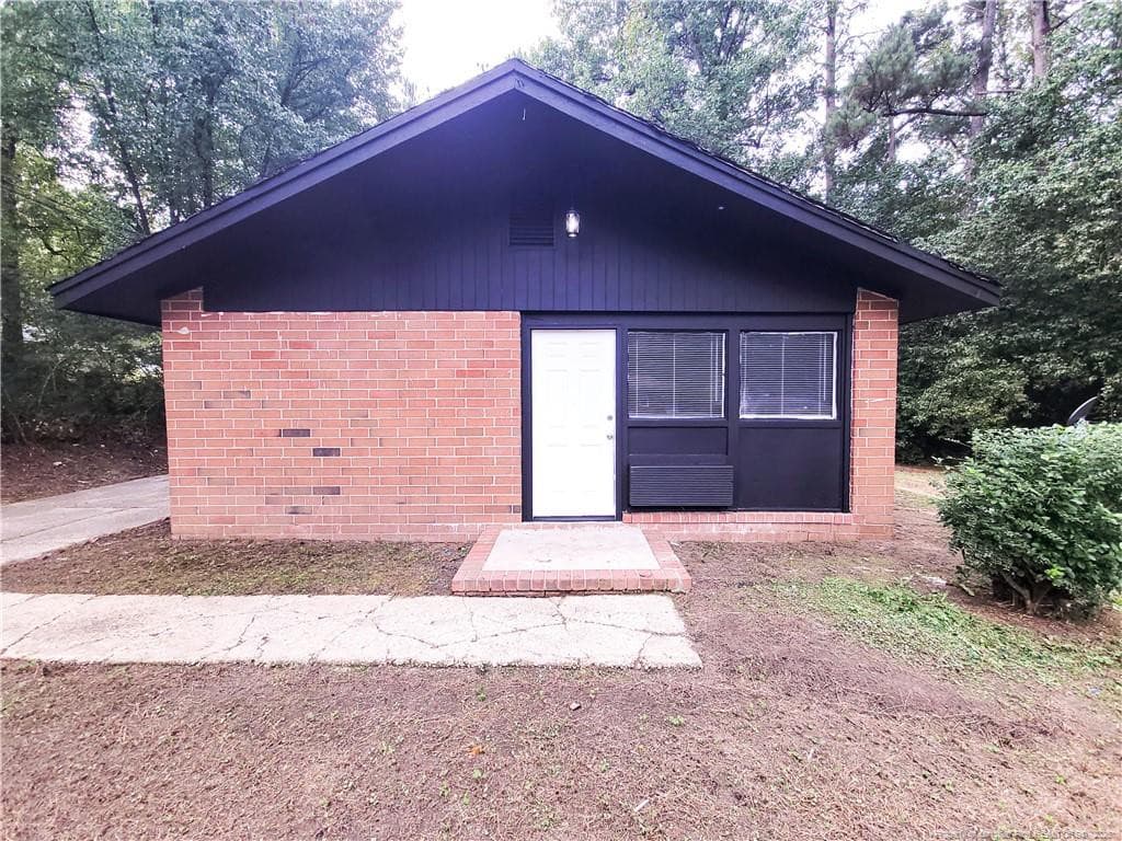 2331 Lake Avenue, Fayetteville, NC 28301