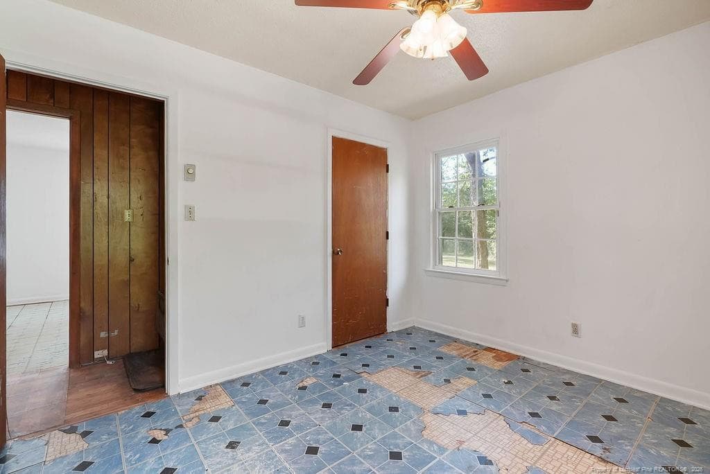 Photo 12 - 878 Carolina Church Road, Saint Pauls, NC 28384