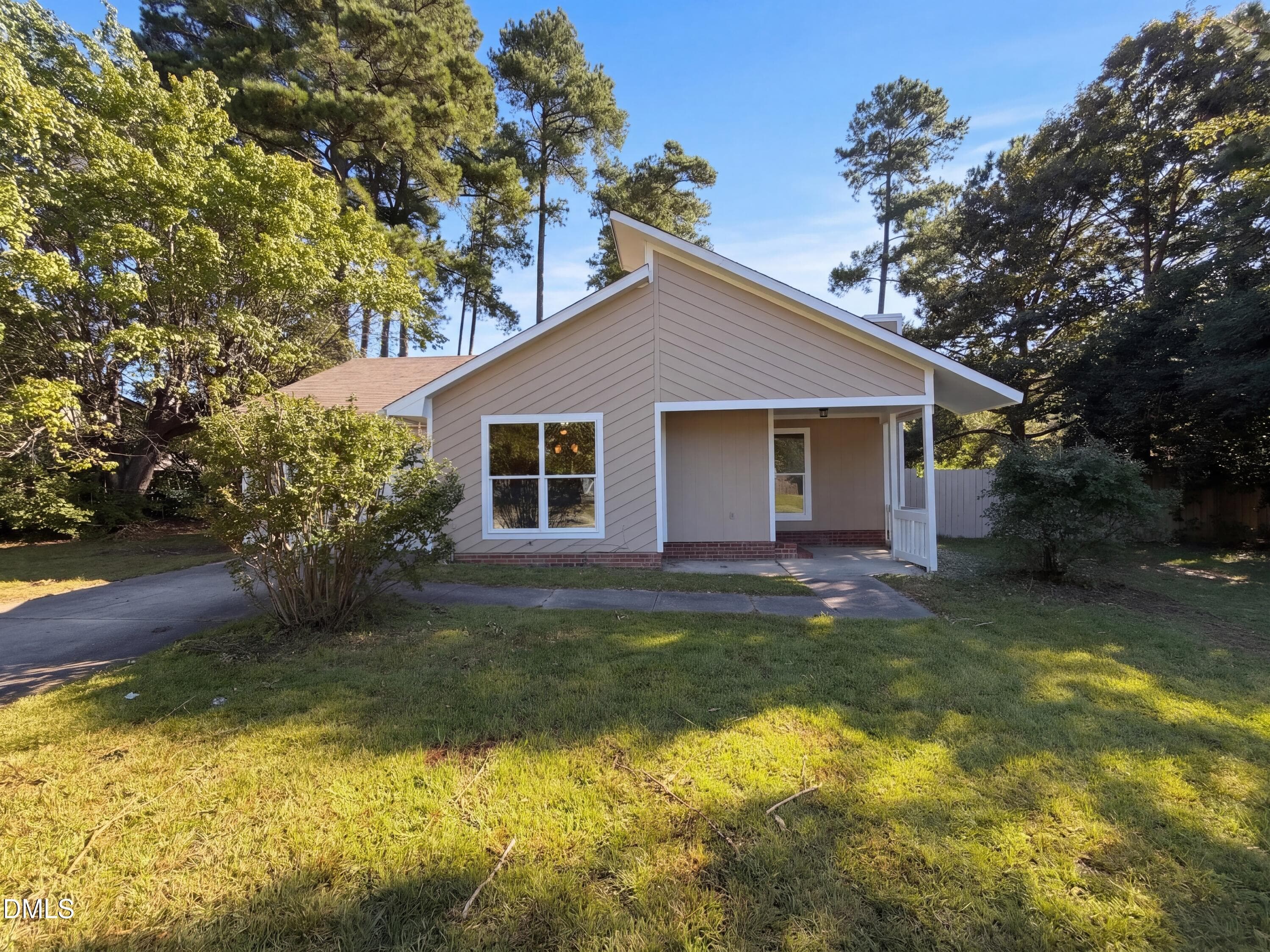 943 Rim Road, Fayetteville, NC 28314