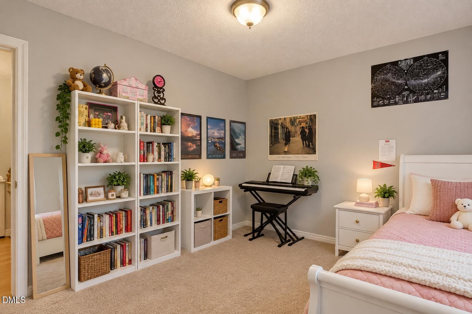 Cozy Creative Bedroom Retreat - 310 Culvert Street, Apex, NC 27502, Apex