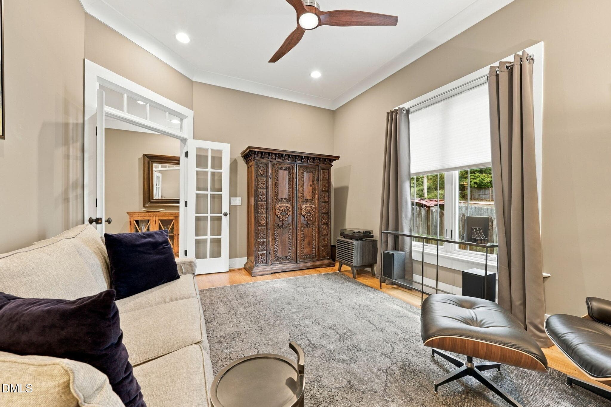 Den - 3342 Lake Boone Trail, Raleigh, NC 27607, Raleigh