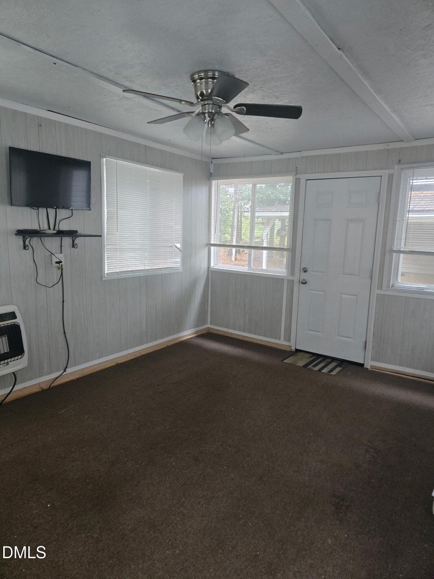 4 Season's room Side Entry - 397 Manson-axtell Road, Norlina, NC 27563
