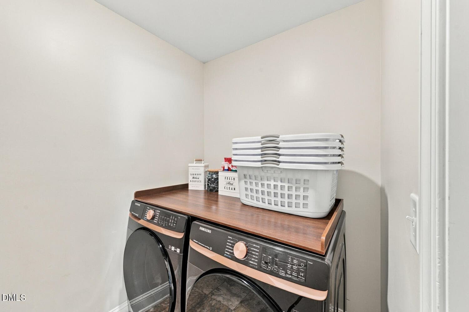 Laundry - 416 Seabring Lane, Raleigh, NC 27603, Raleigh