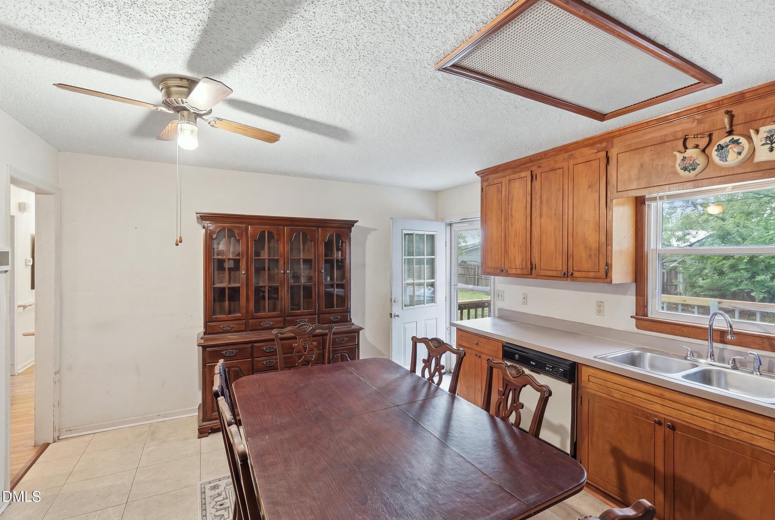7_892a3987_declutter_9676179c - 2109 Shamrock Drive E, Wilson, NC 27893