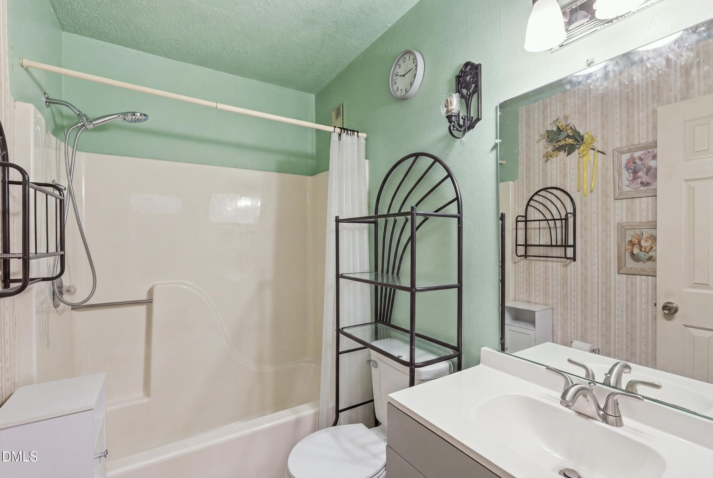 10_892a3999_declutter_9ca953ca - 2109 Shamrock Drive E, Wilson, NC 27893