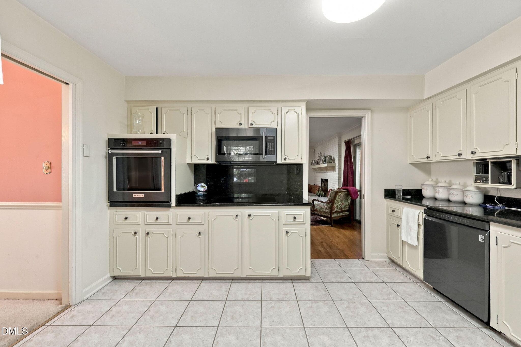 Kitchen - 212 Ellwood Drive, Raleigh, NC 27609, Raleigh