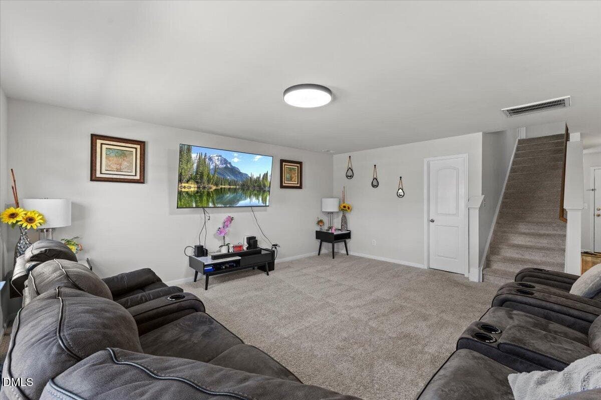 15-403 N Lincoln St - 403 N Lincoln Street, Benson, NC 27504, Benson