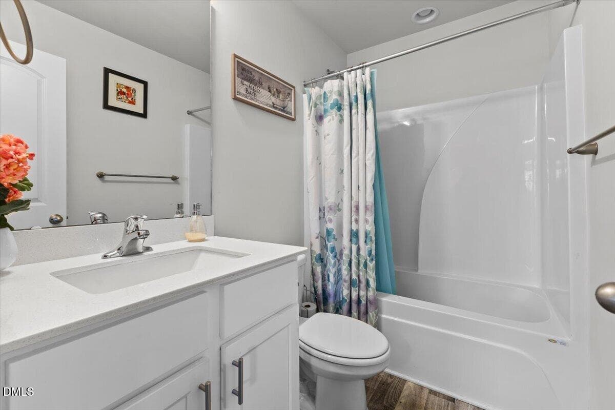 22-403 N Lincoln St - 403 N Lincoln Street, Benson, NC 27504, Benson