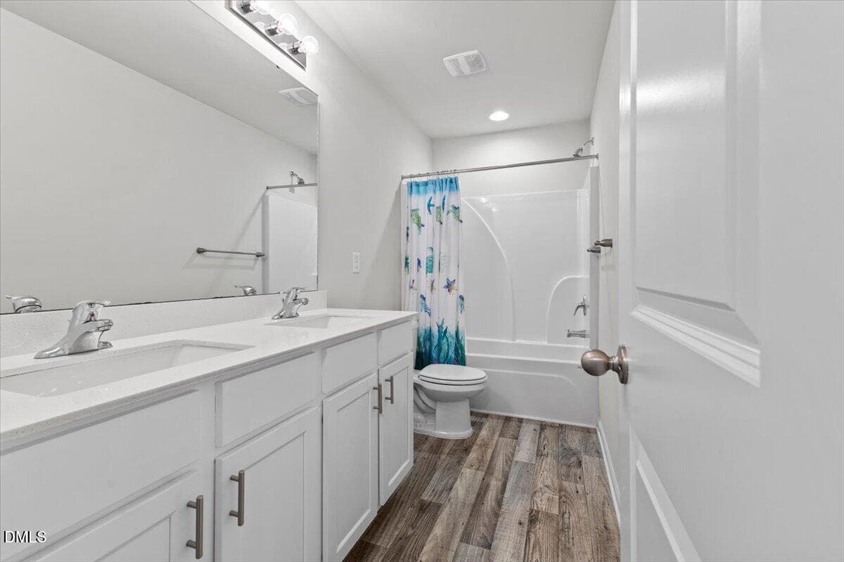 30-403 N Lincoln St - 403 N Lincoln Street, Benson, NC 27504, Benson
