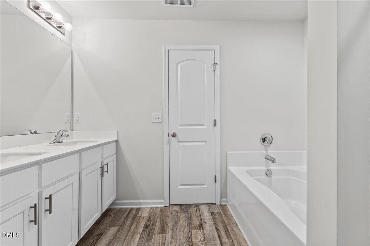 45-403 N Lincoln St - 403 N Lincoln Street, Benson, NC 27504, Benson