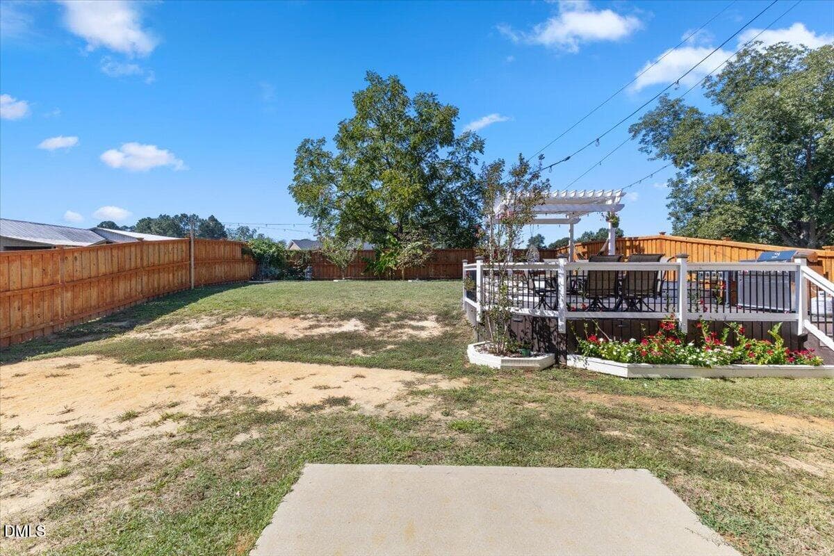 50-403 N Lincoln St - 403 N Lincoln Street, Benson, NC 27504, Benson