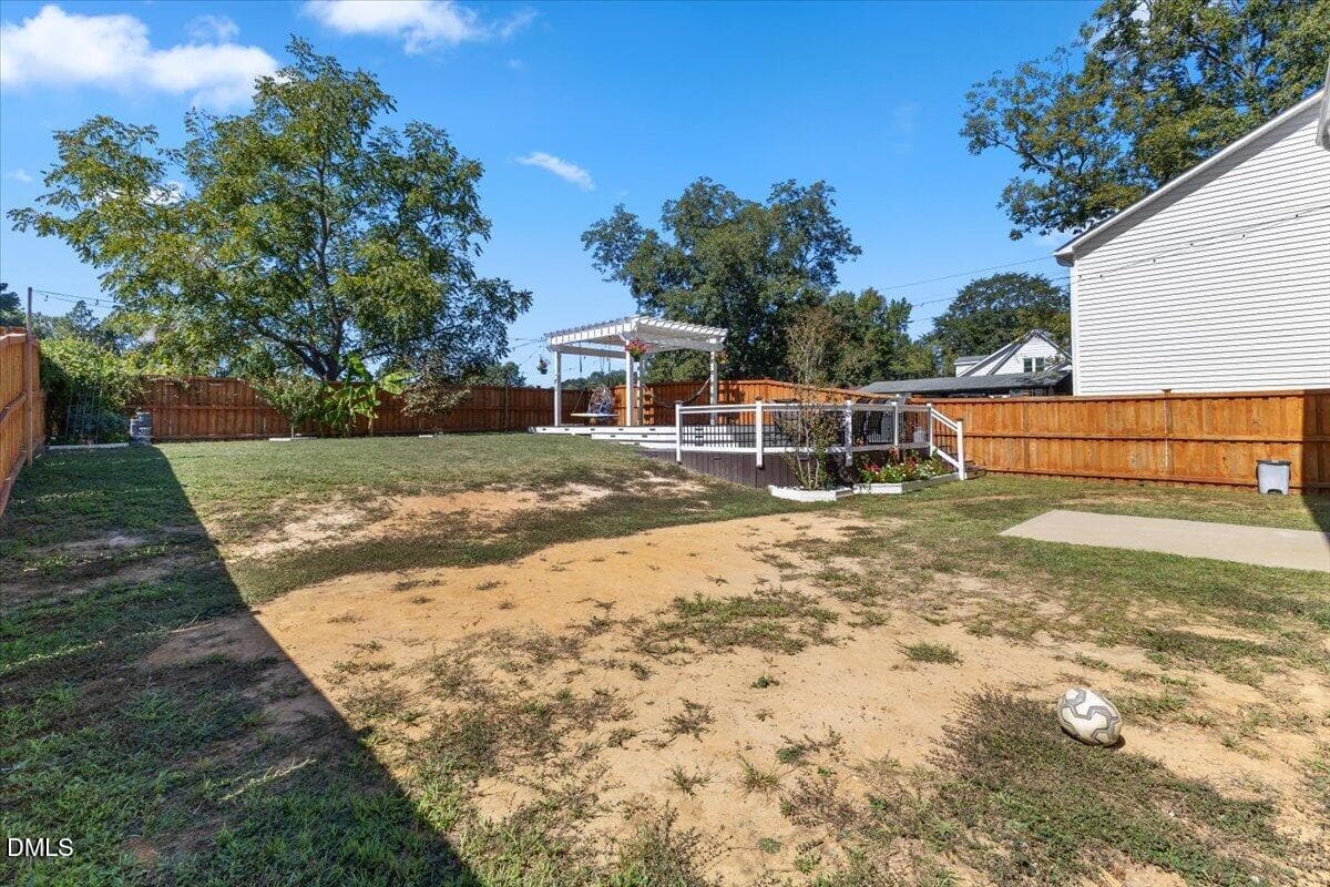 51-403 N Lincoln St - 403 N Lincoln Street, Benson, NC 27504, Benson