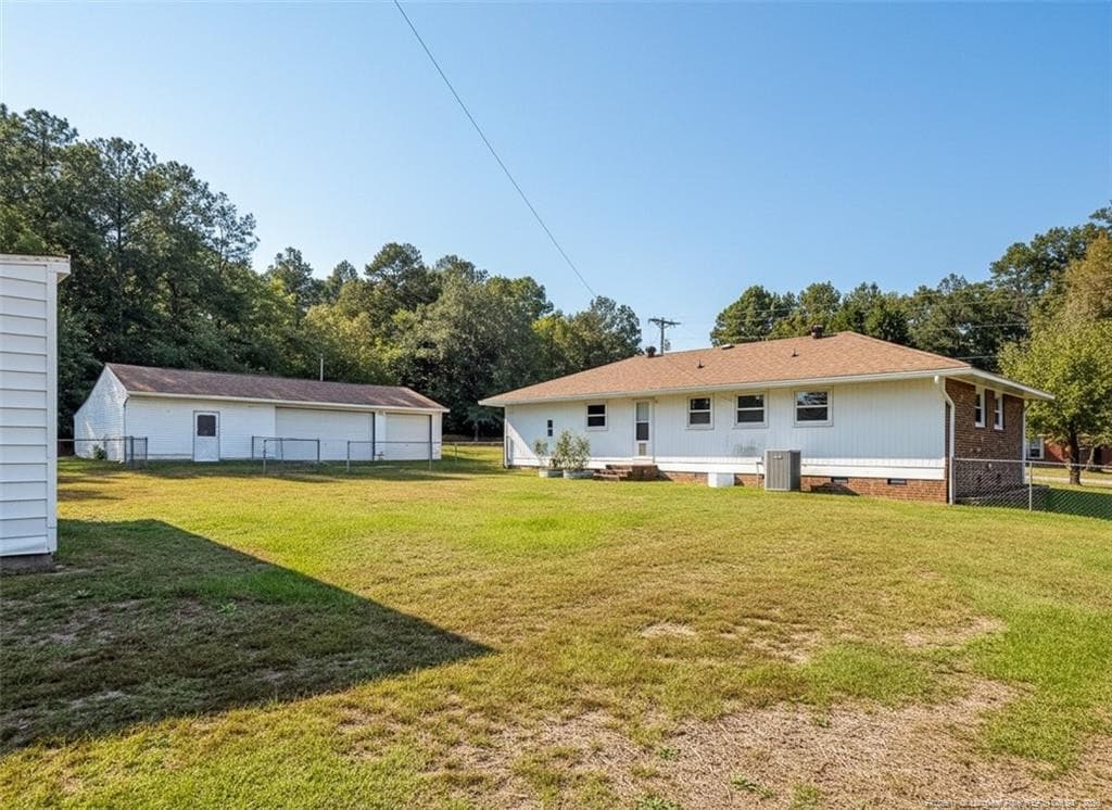 Photo 32 - 215 Lakeview Drive, Spring Lake, NC 28390, Spring Lake