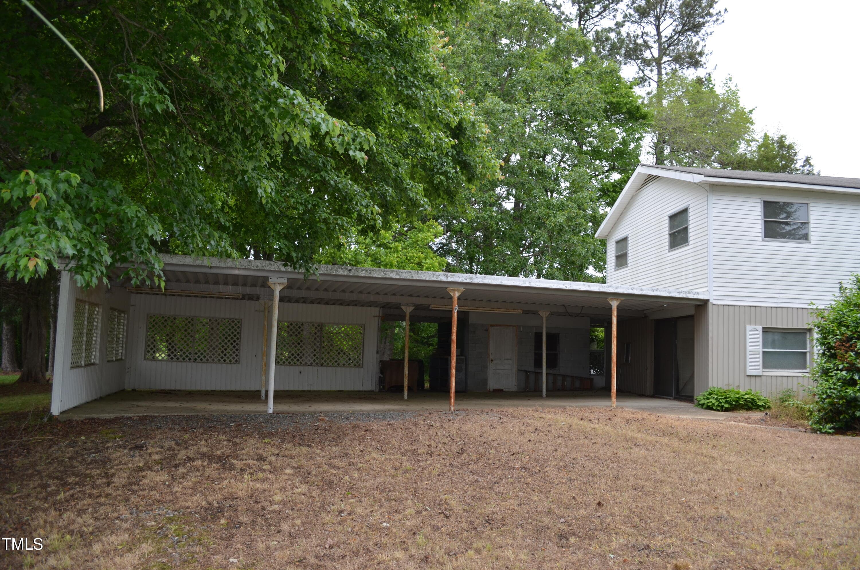 DSC_1014 - 3786 Airport Road, Siler City, NC 27344, Siler City