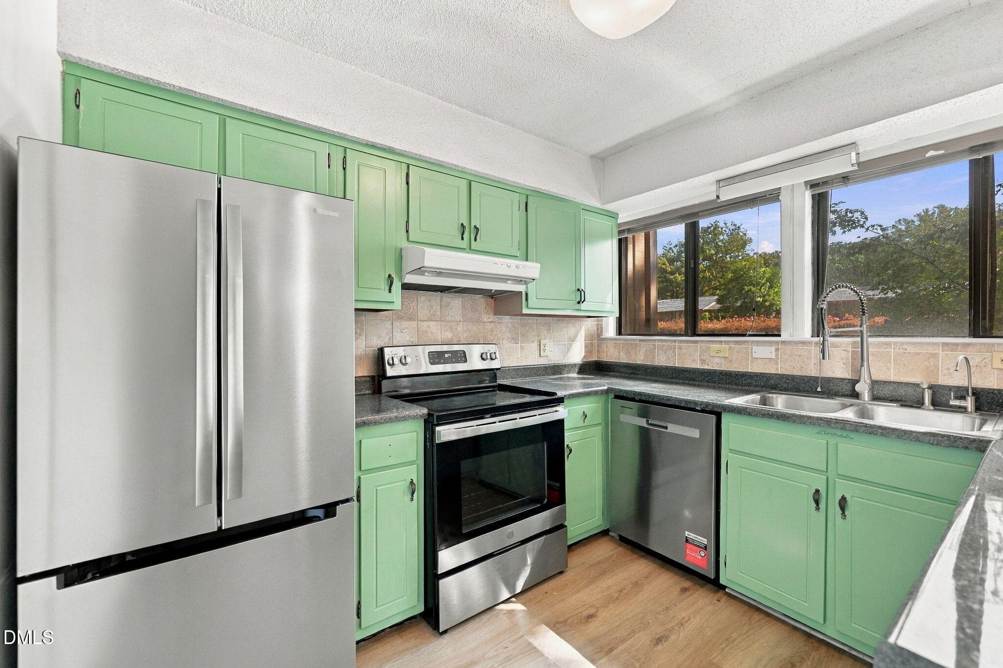 kitchen 4 - 305 Oak Tree 305, Chapel Hill, NC 27517, Chapel Hill