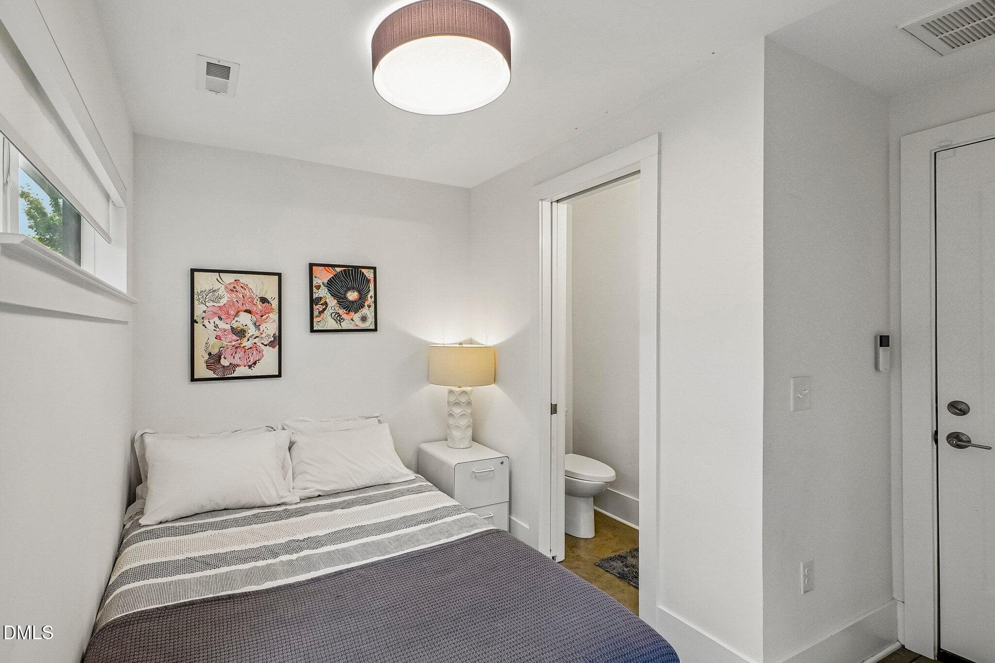 15-web-or-mls-Gordon St 802-S0805-016r - 512 Gordon Street 802, Durham, NC 27701, Durham
