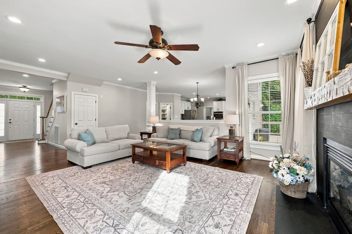 16-web-or-mls-IMG_2439_Edit.jpg - 10620 River Forest Drive, Raleigh, NC 27614, Raleigh