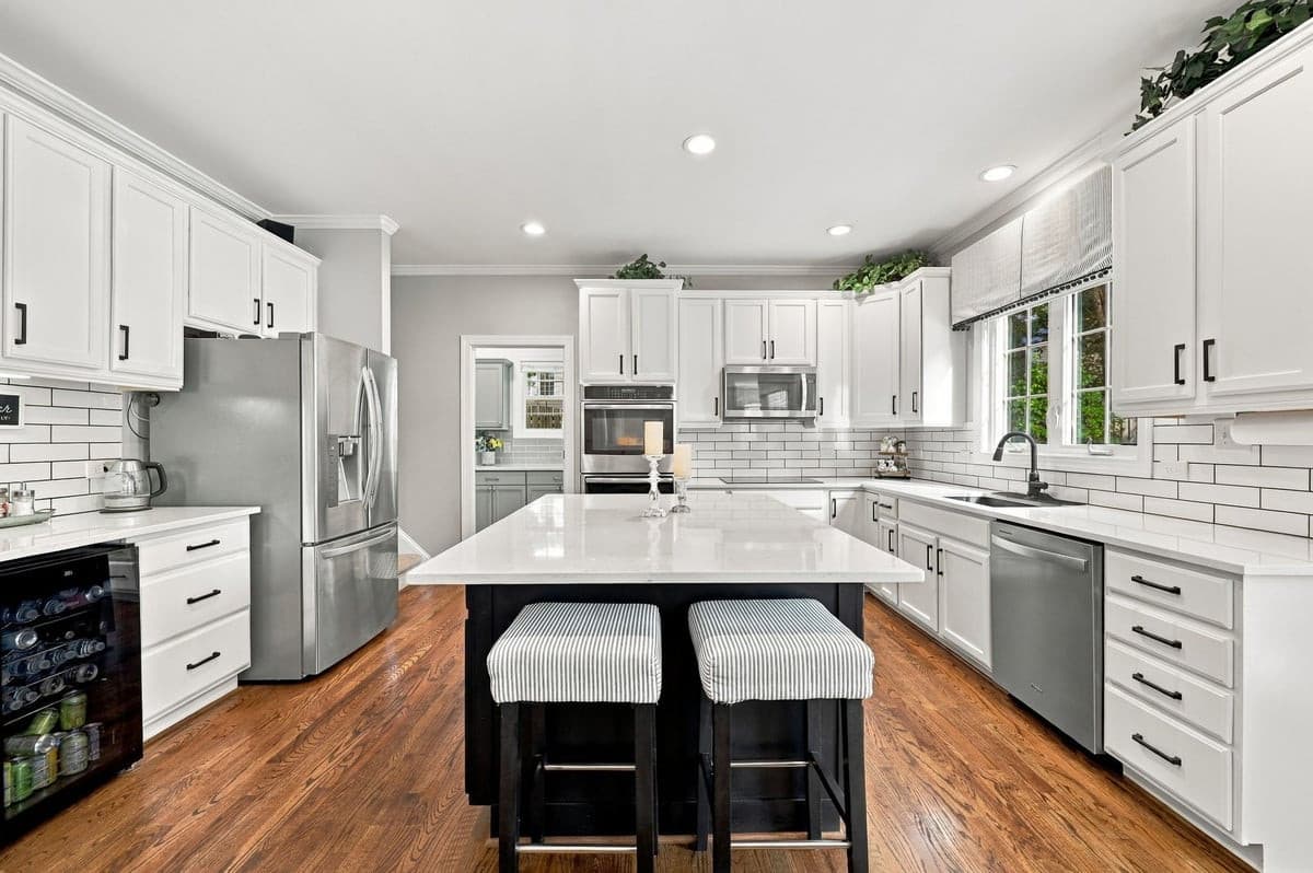 28-web-or-mls-IMG_2499_Edit.jpg - 10620 River Forest Drive, Raleigh, NC 27614, Raleigh