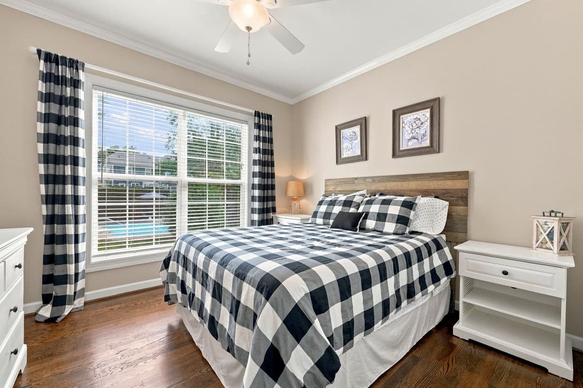 13-web-or-mls-IMG_2430.jpg - 10620 River Forest Drive, Raleigh, NC 27614, Raleigh